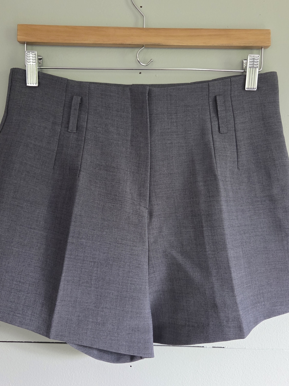 The Frankie Shop Women's Gray Chino Shorts 100% Polyester Size M
